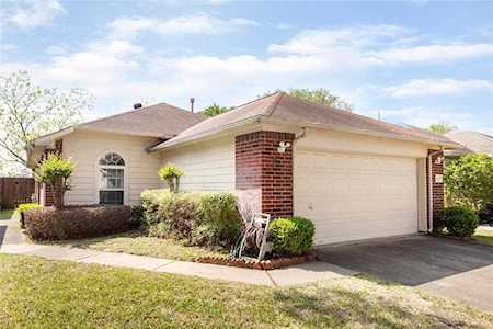 18109 Drum Heller Ln Tomball, TX 77377