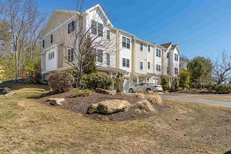 67 Woodview Way #4 Manchester, NH 03102