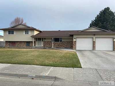 2420 Eastview Drive Idaho Falls, ID 83401