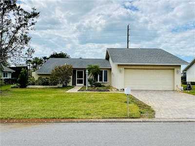 1910 70th St W Bradenton, FL 34209