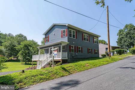 1140 Shaffersville Rd Mount Airy, MD 21771