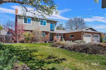9008 W Donnybrook Ct Boise, ID 83709