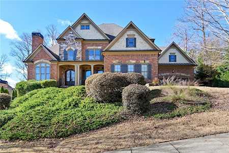 4888 Basingstoke Dr Suwanee, GA 30024