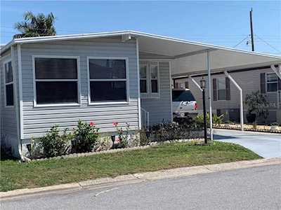 1017 49th Avenue Dr W Bradenton, FL 34207
