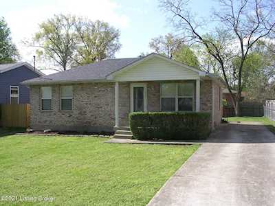 2416 Landrum Ave Louisville, KY 40216
