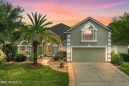 3122 Wandering Oaks Dr Orange Park, FL 32065