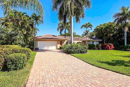 820 Angel Wing Dr Sanibel, FL 33957