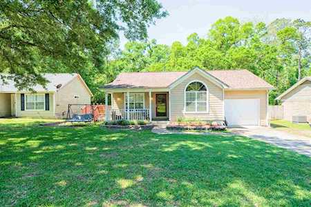 3192 Wood Hill Dr Tallahassee, FL 32303