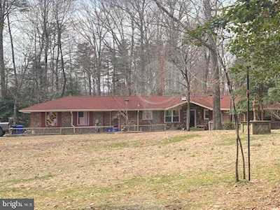 12555 Trinity Dr Charlotte Hall, MD 20622