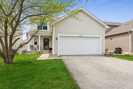 2160 N Arapahoe Trl Round Lake Heights, IL 60073