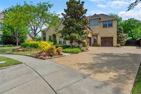 2720 Pickwick Lane Plano, TX 75093