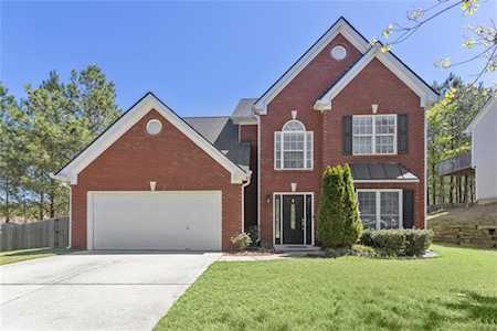 970 Chimney Trace Way Lawrenceville, GA 30045