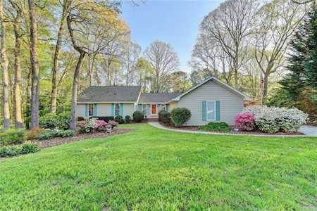 1764 Berkshire Ct Snellville, GA 30078