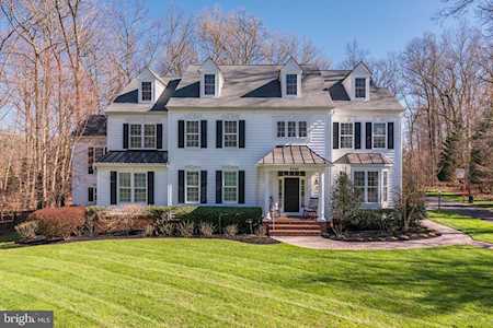 4289 Buckskin Wood Dr Ellicott City, MD 21042