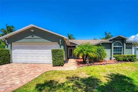 2536 Countryside Pines Dr Clearwater, FL 33761