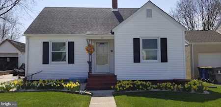 211 Washington Ave Clayton, DE 19938