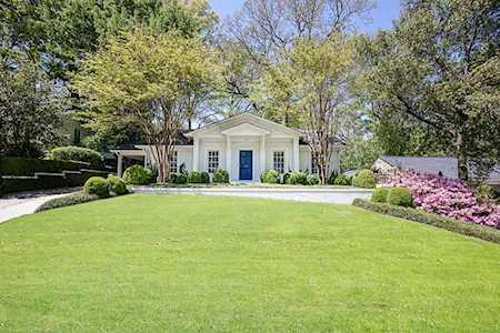 1830 Walthall Dr Atlanta, GA 30318