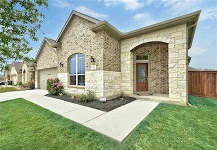 520 Scenic Bluff DR Georgetown, TX 78628