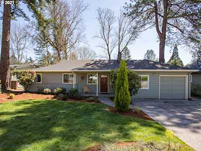 12200 SW Faircrest St Portland, OR 97225