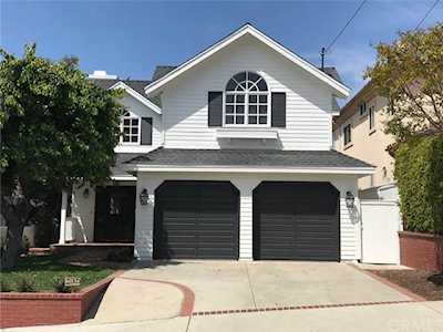 2005 Elm Avenue Manhattan Beach, CA 90266