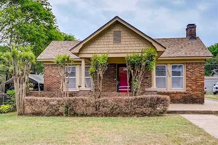 2209 W Rosedale Street S Fort Worth, TX 76110
