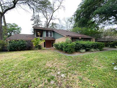 3926 Brookdale Ct Jacksonville, FL 32277