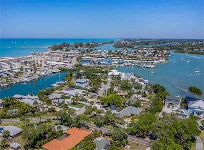 830 Laguna Dr Venice, FL 34285