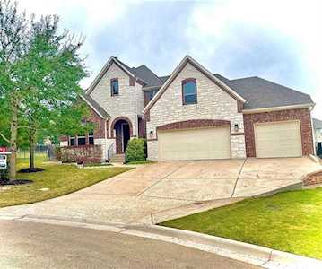 8705 Flycatcher CT Austin, TX 78738