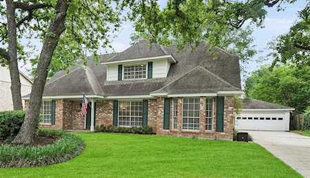 11907 Moorcreek Dr Houston, TX 77070