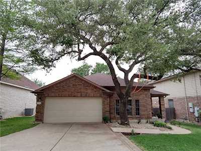 9014 Sommerland WAY Austin, TX 78749