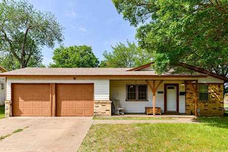 625 Smith Avenue Crowley, TX 76036
