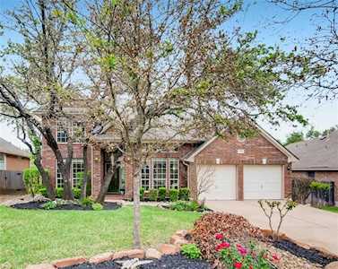 10246 Ember Glen DR Austin, TX 78726