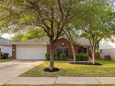 1113 Chardonnay XING Leander, TX 78641