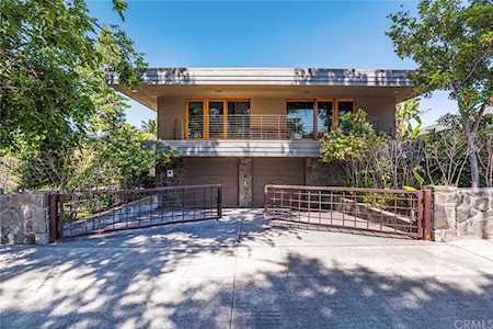 1905 Saint Louis Avenue Signal Hill, CA 90755