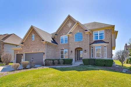 604 Papermill Hill Dr Batavia, IL 60510
