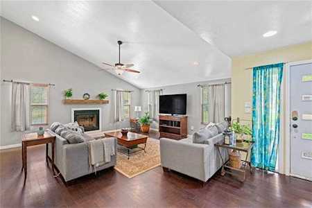 1701 Saracen RD Austin, TX 78733