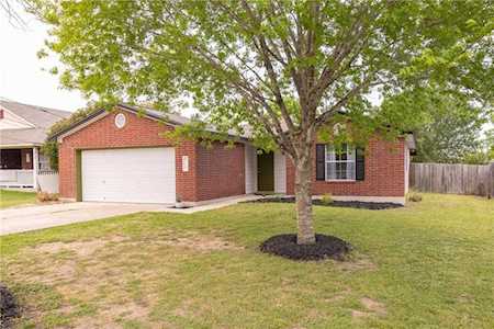 516 Jim Miller DR Kyle, TX 78640