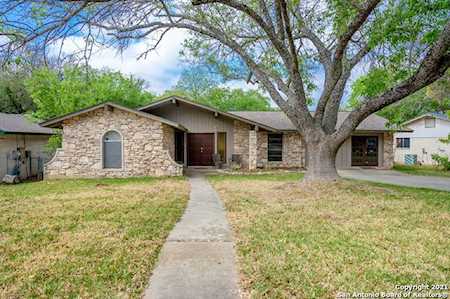 5818 Bogart Dr San Antonio, TX 78240