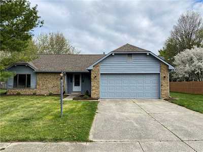 108 Hickorywood Ct Brownsburg, IN 46112