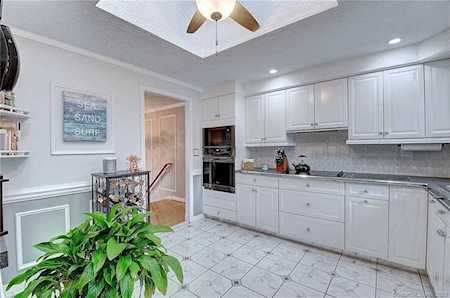 43 Southwood Drive West Hartford, CT 06110