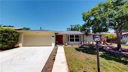 5925 27th Ave N St Petersburg, FL 33710