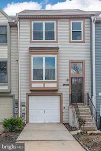 9621 Clocktower Ln Columbia, MD 21046