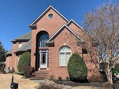 3045 Oakleigh Manor Cv Germantown, TN 38138