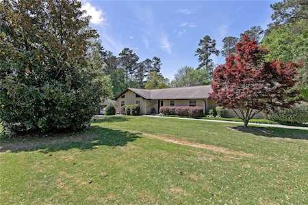 2347 Amber Woods Dr Snellville, GA 30078