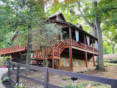 1261 Rolling Green Dr Acworth, GA 30102