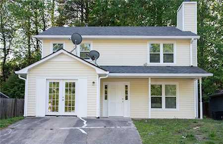 5296 Rails Way Norcross, GA 30071