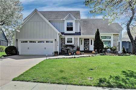 7919 W 116th Terrace Overland Park, KS 66210