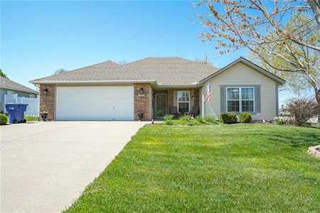 700 SW Hillside Dr Grain Valley, MO 64029