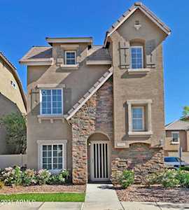 5704 S 21st Place Phoenix, AZ 85040