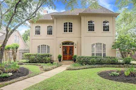 3815 Snead Ct Sugar Land, TX 77479